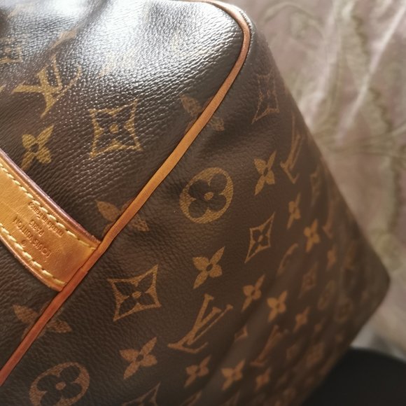 (Sold)100% Authentic LV Speedy Band 35 in  monogram - Picture 4 of 13